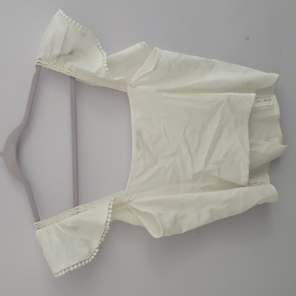 💜LUSH Ruffle Crop Top💜 - Picture 4 of 4